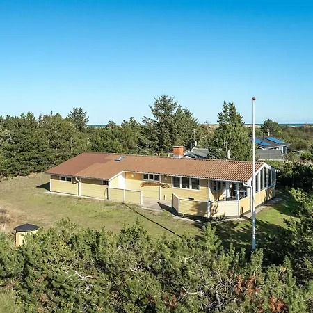 Jeldrik - 100m From The Sea By Interhome